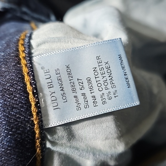 Judy Blue Slim Fit Distressed Jeans Size 5/27 - Picture 3 of 5